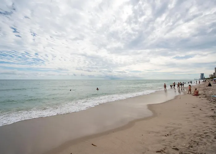 Paradise On Hollywood Beach 2 Bed 2 Bath