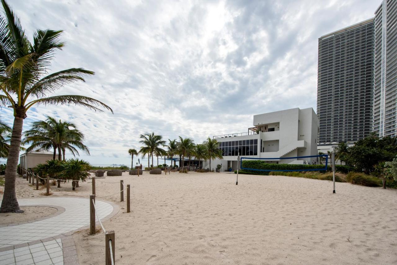 Paradise On Beach 2 Bed 2 Bath Hollywood