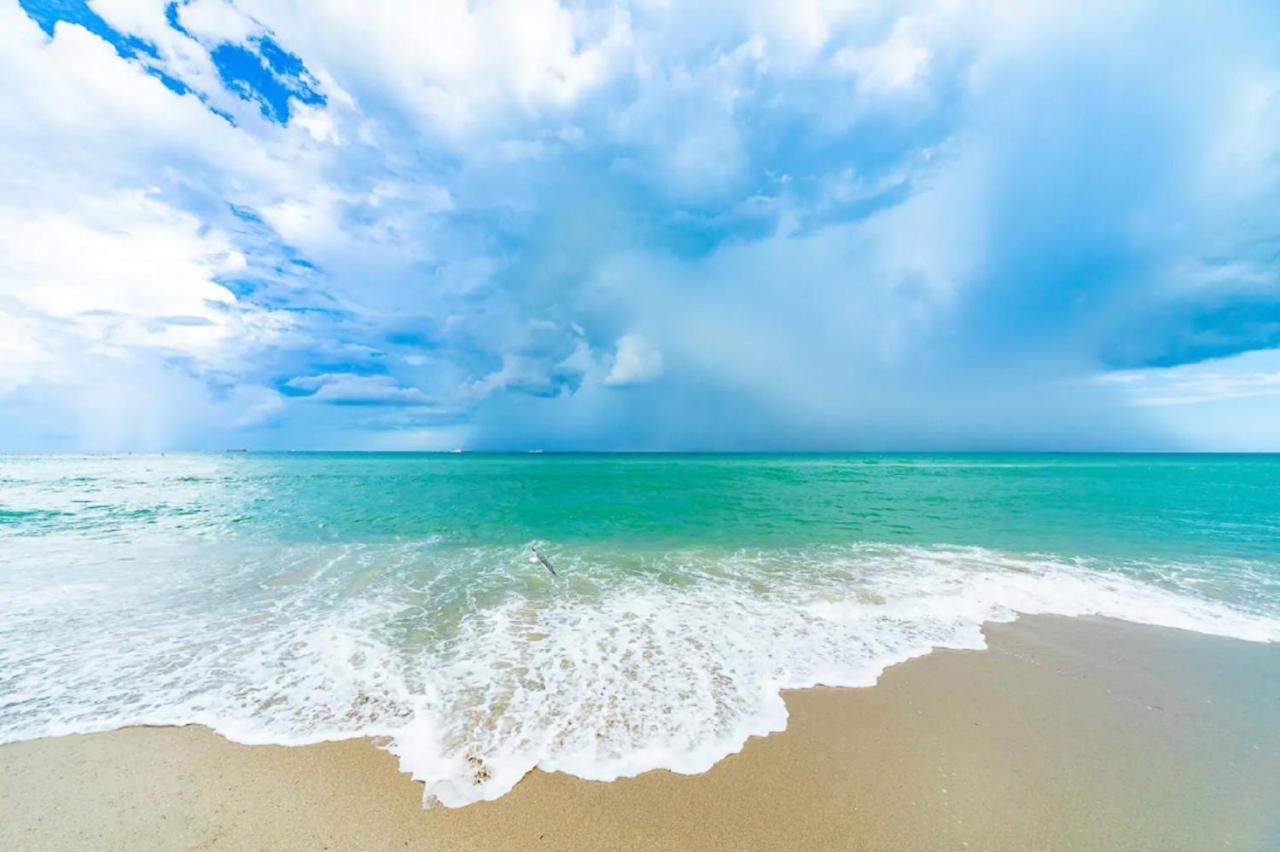 Paradise On Beach 2 Bed 2 Bath Apartment Hollywood