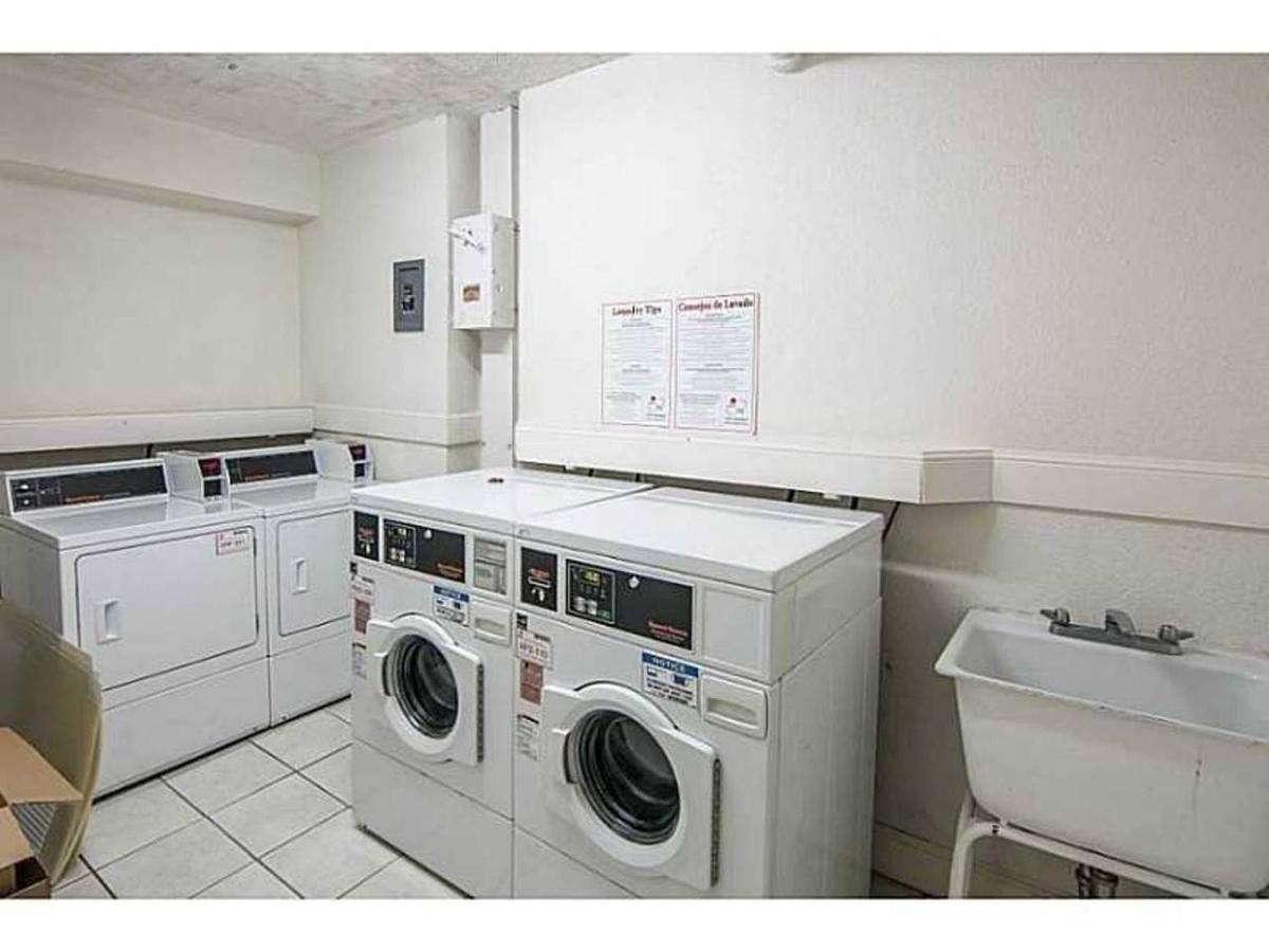 Apartment Paradise On Beach 2 Bed 2 Bath Hollywood