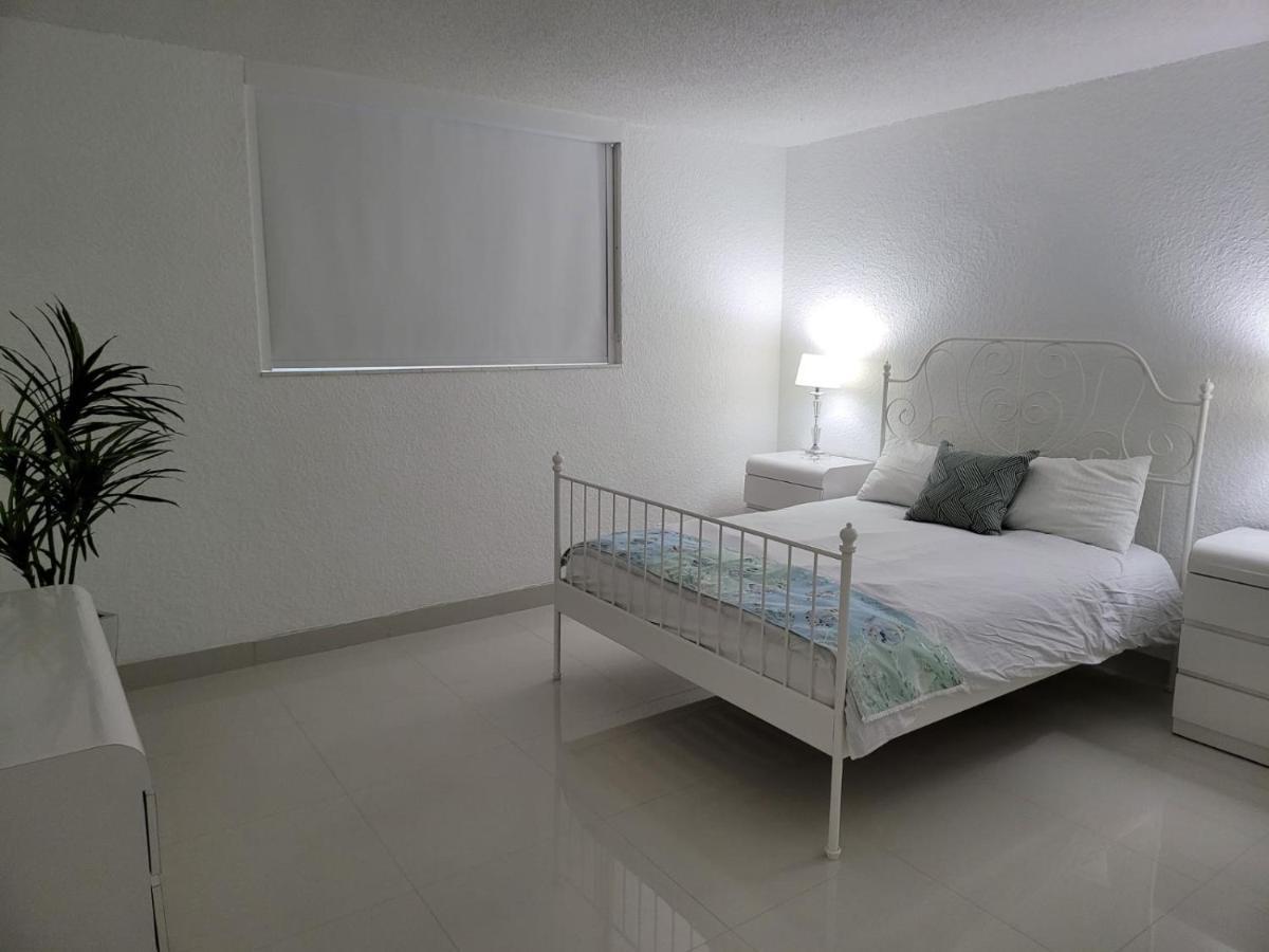 Paradise On Beach 2 Bed 2 Bath * Hollywood