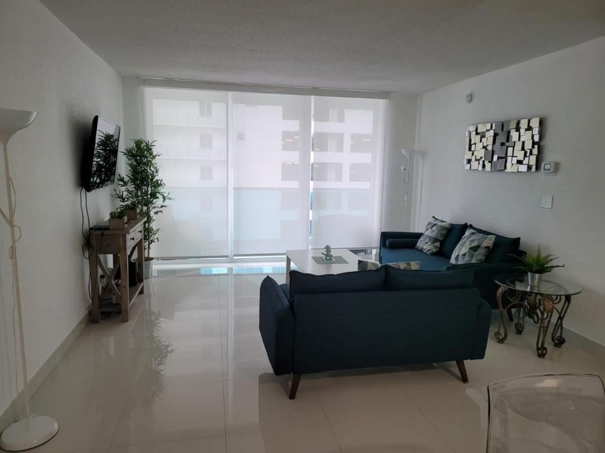 Apartment Paradise On Beach 2 Bed 2 Bath Hollywood